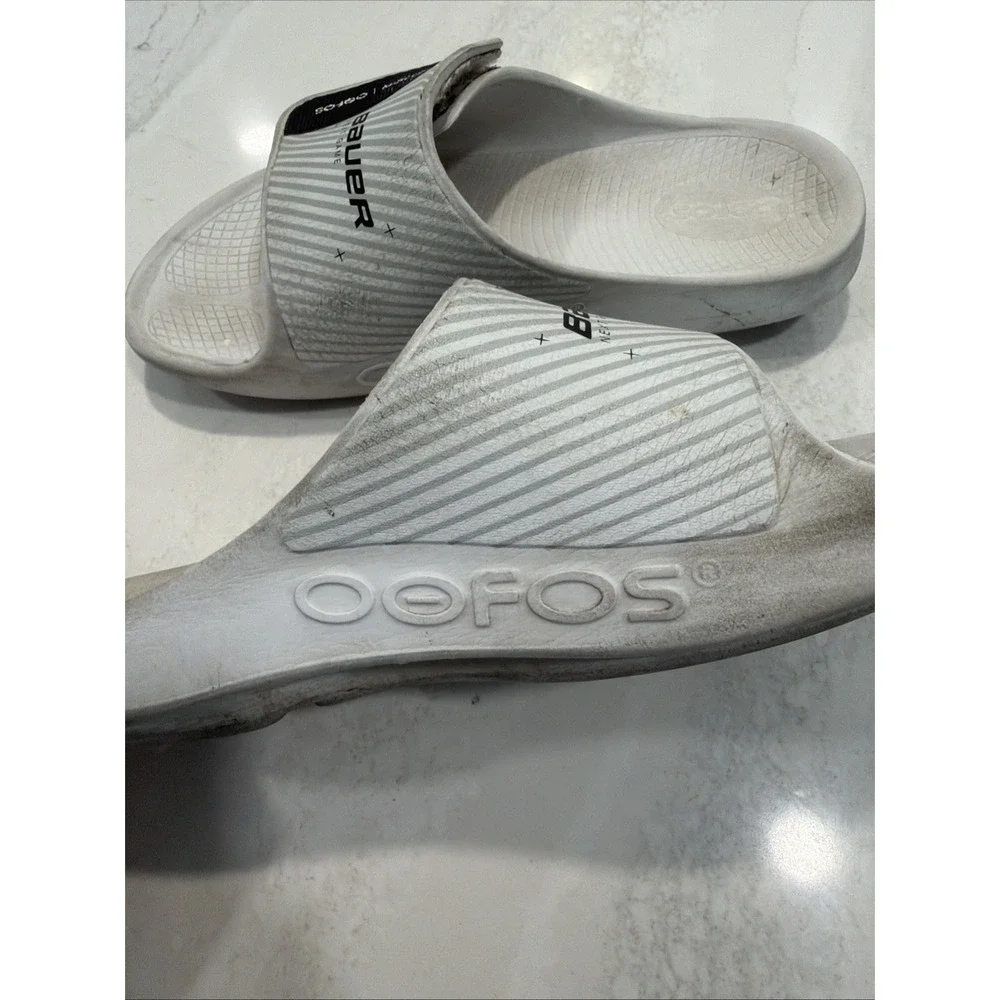 Bauer Oofos Sport Flex Slide Sandals M10 / W12 Used, Worn